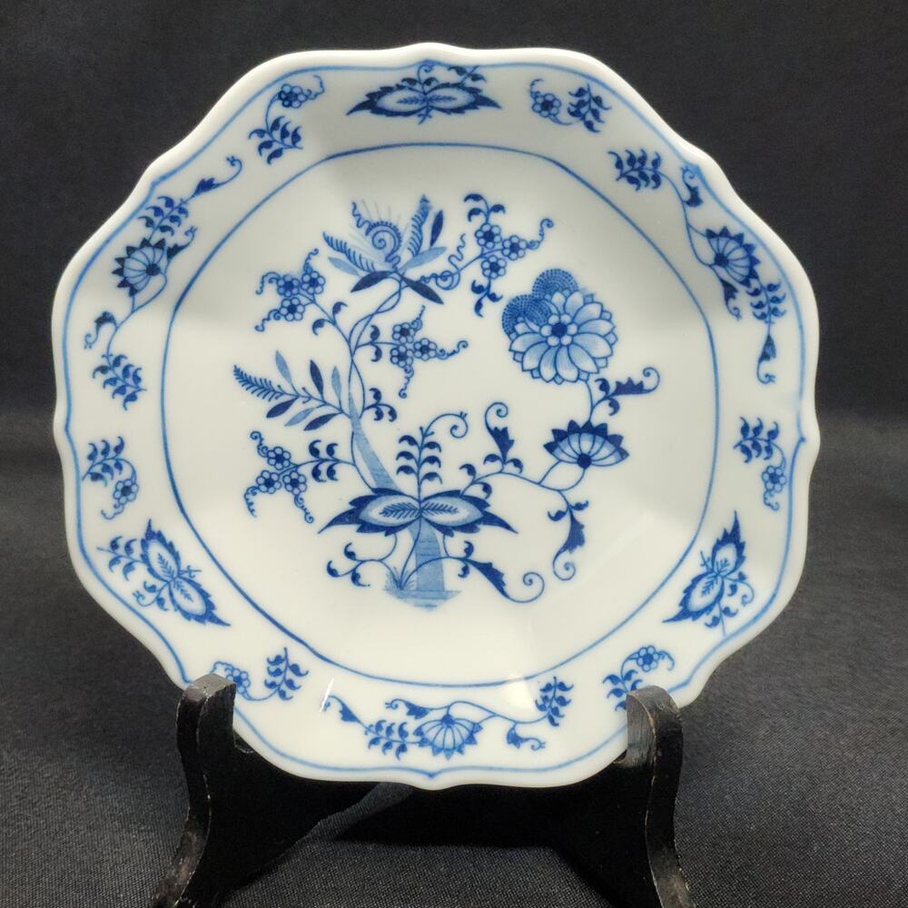 Vintage Blue Danube Footed Bowl Porcelain 6" DISCONTINUED Onion Pattern
